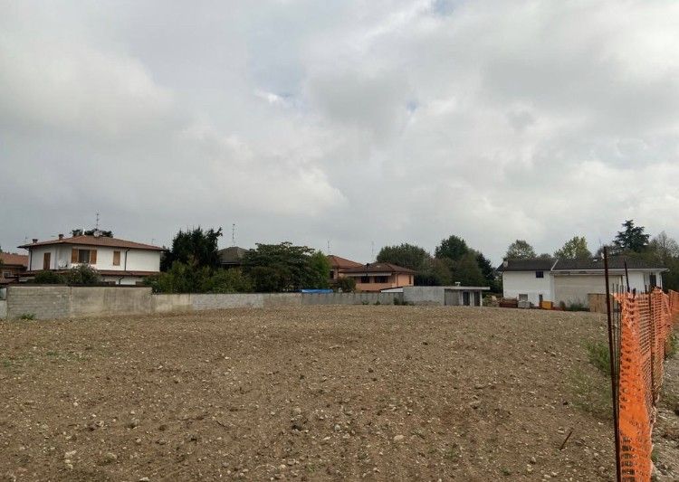 Vendita Terreno edificabile Noviglio