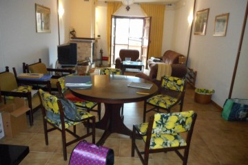 Villa bifamiliare Latina 