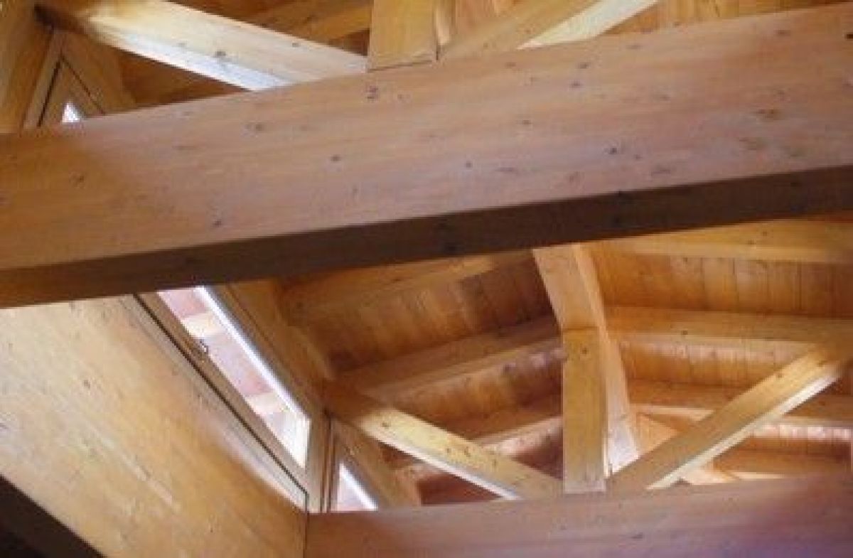 Sopraelevazioni in legno BCL Bergamasca Costruzioni Legno Tetto legno lamellare Bifamiliare Cantù 
