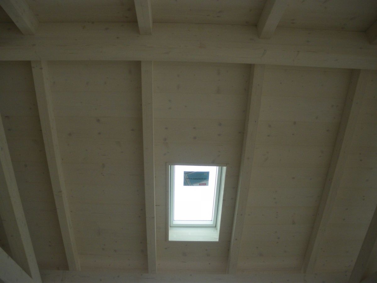 Ampliamenti in legno BCL Bergamasca Costruzioni Legno Tetto Sbiancato legno lamellare 