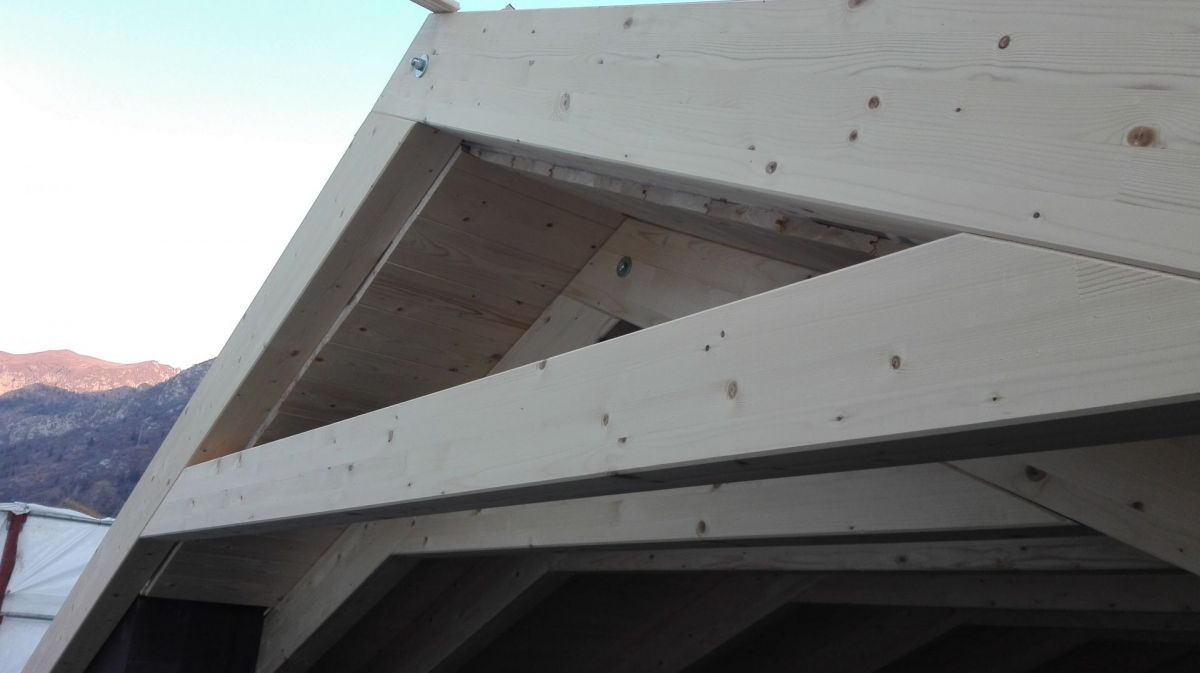 Ampliamenti in legno BCL Bergamasca Costruzioni Legno Tetto in Legno Lamellare sbiancato  in provincia di Bergamo