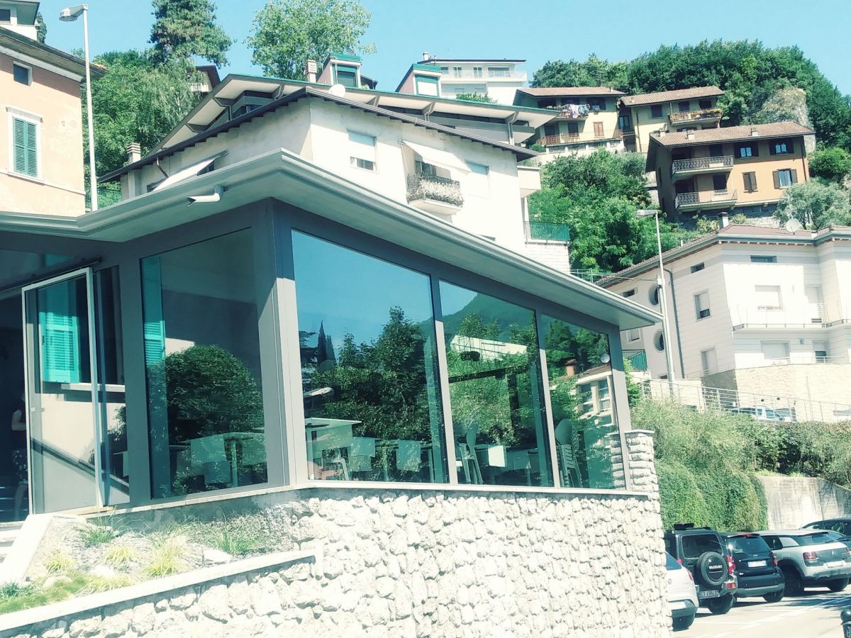 Ampliamenti in legno BCL Bergamasca Costruzioni Legno Tetto in Legno Lamellare Ampliamento struttura ricettiva tecnologia TIMBER FRAME legno lamellare 