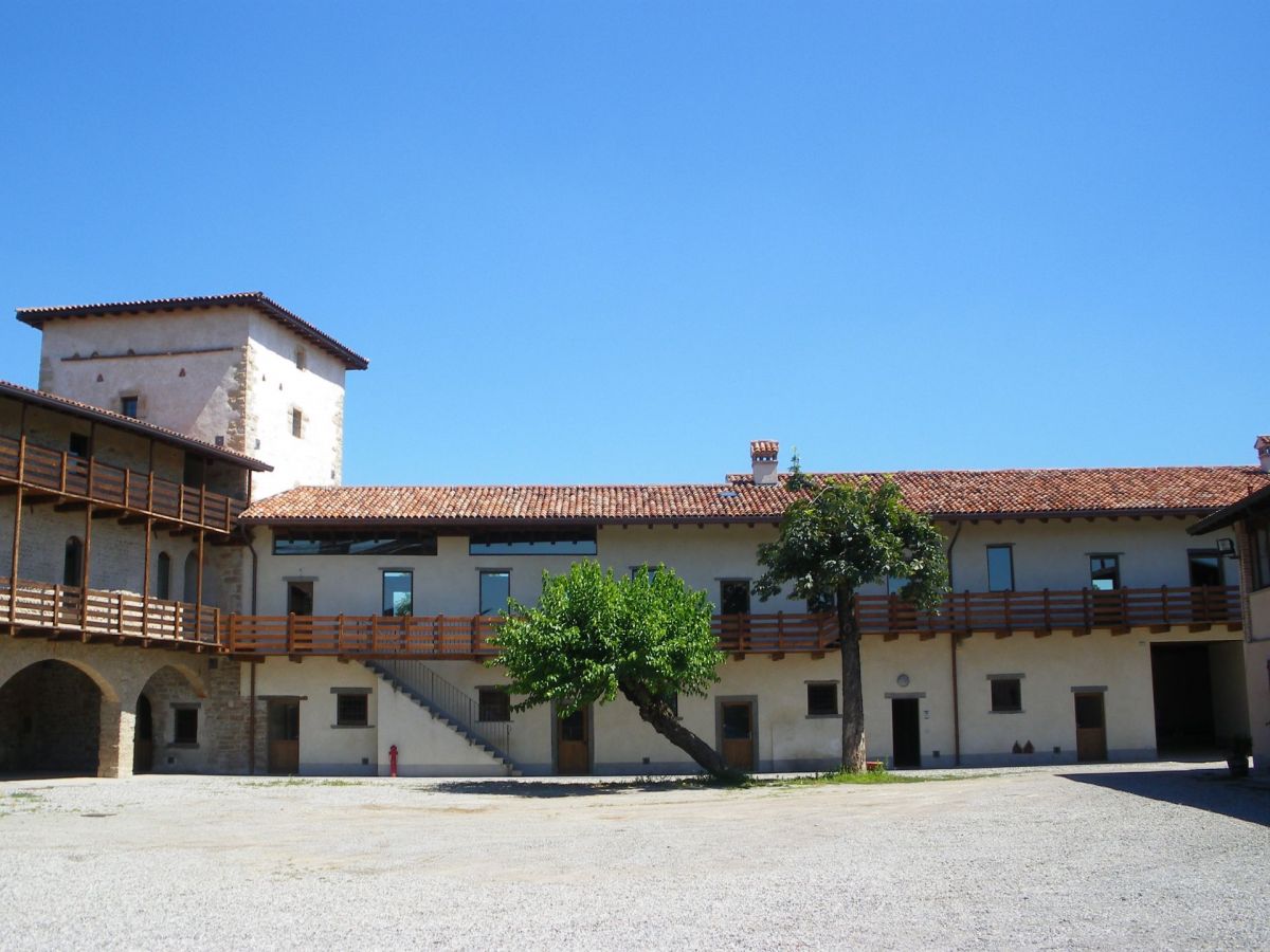 Tetti in Legno in legno BCL Bergamasca Costruzioni Legno Tetto in Legno Lamellare ristrutturazione cascina provincia di Bergamo