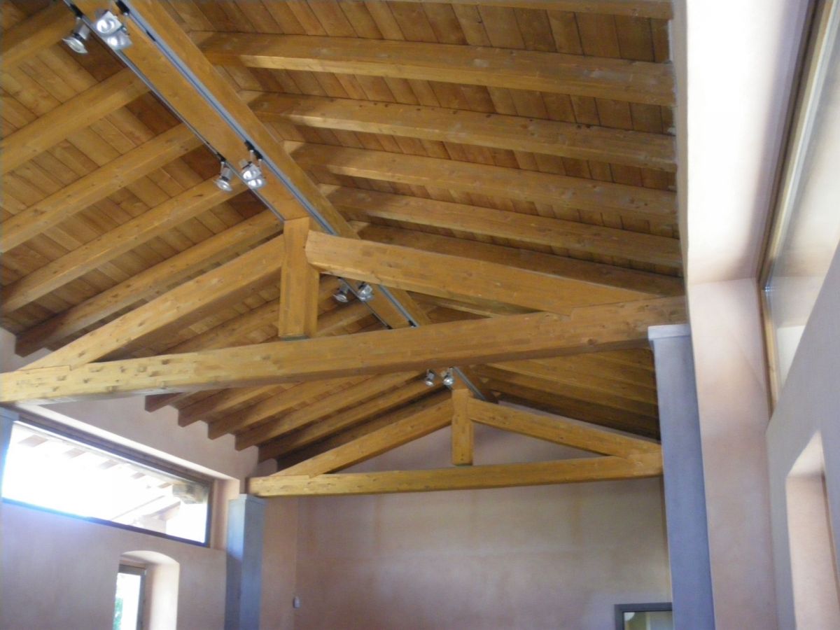 Tetti in Legno in legno BCL Bergamasca Costruzioni Legno Tetto in Legno Lamellare ristrutturazione cascina provincia di Bergamo