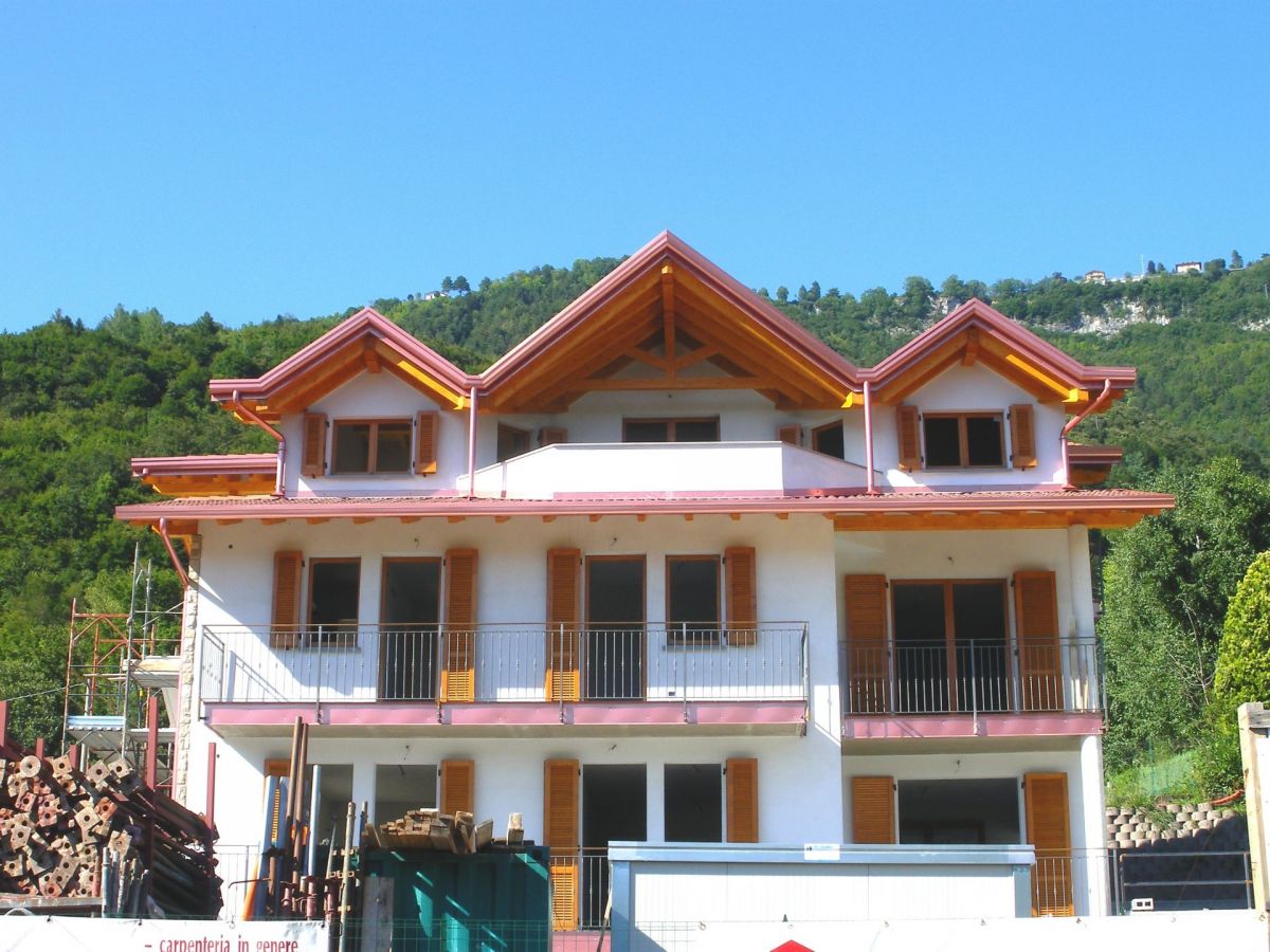 Case in legno BCL Bergamasca Costruzioni Legno Tetto Legno lamellare provincia di Bergamo