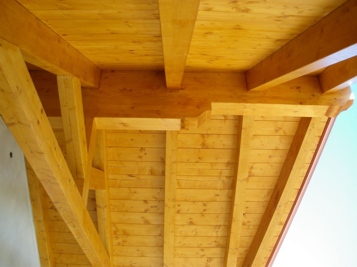 Case in legno BCL Bergamasca Costruzioni Legno Tetto Legno lamellare provincia di Bergamo