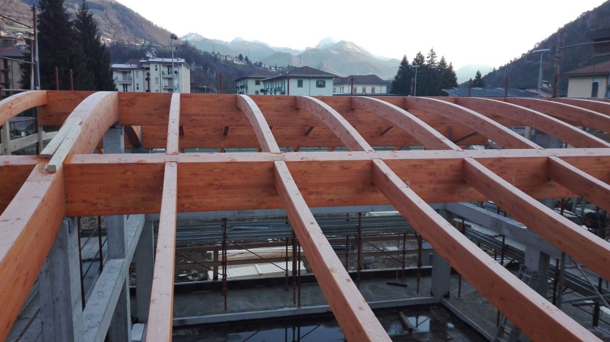 Tetti in Legno in legno BCL Bergamasca Costruzioni Legno Tetto in Legno Lamellare CURVO  - Provincia di Bergamo