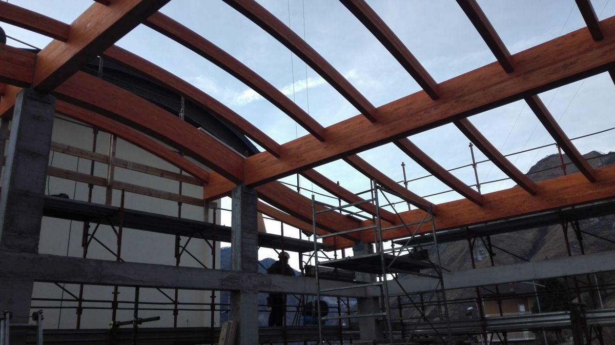 Tetti in Legno in legno BCL Bergamasca Costruzioni Legno Tetto in Legno Lamellare CURVO  - Provincia di Bergamo