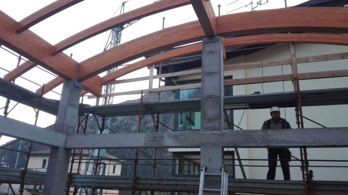Tetti in Legno in legno BCL Bergamasca Costruzioni Legno Tetto in Legno Lamellare CURVO  - Provincia di Bergamo