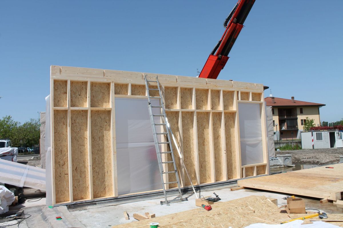 Case in legno BCL Bergamasca Costruzioni Legno BCLegno Telaio Montessori Milano