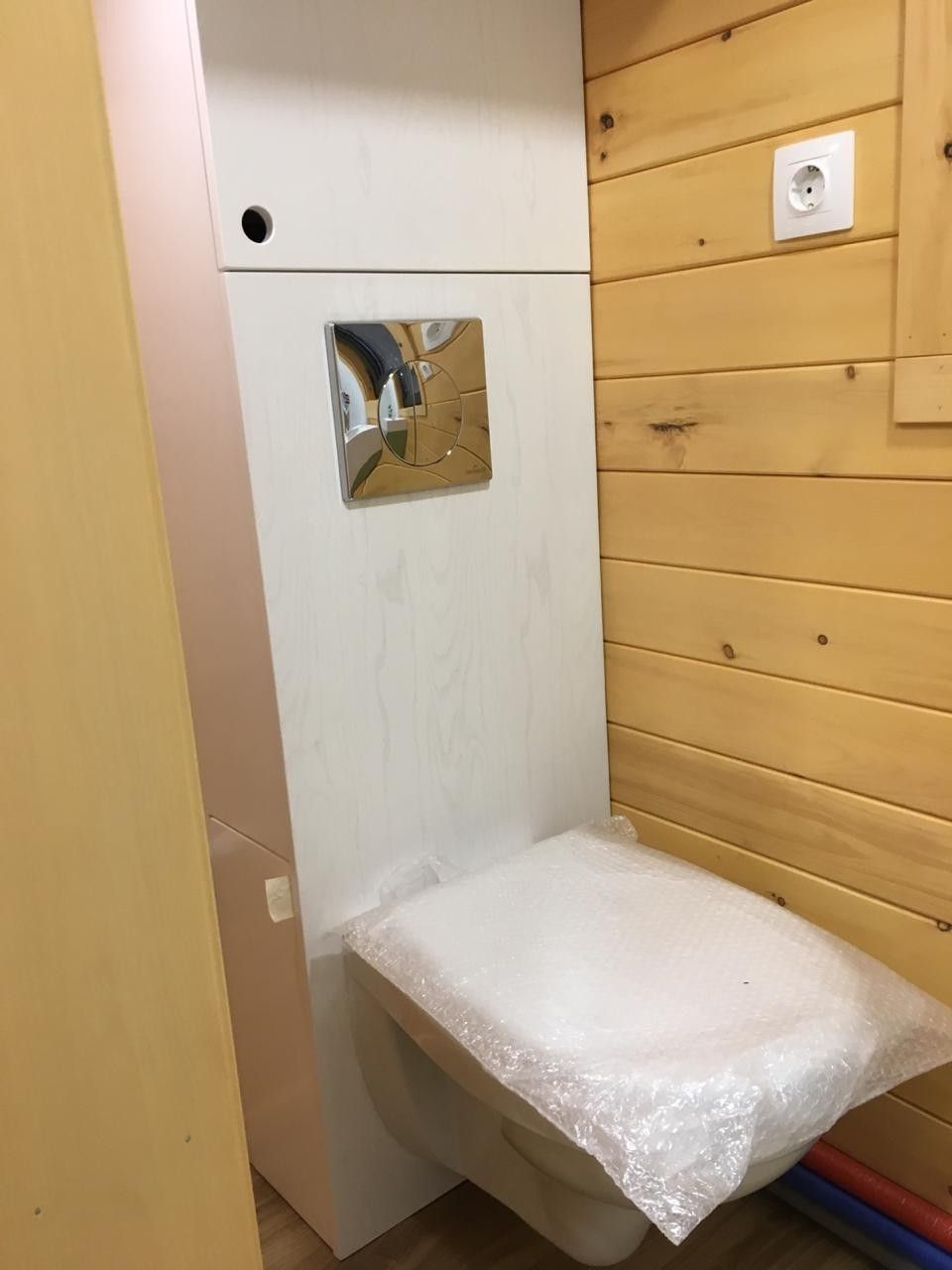 Sopraelevazioni in legno HEALTHY LIFE HOUSES & WHEELS HOUSES progetto wheels house Italia Tour