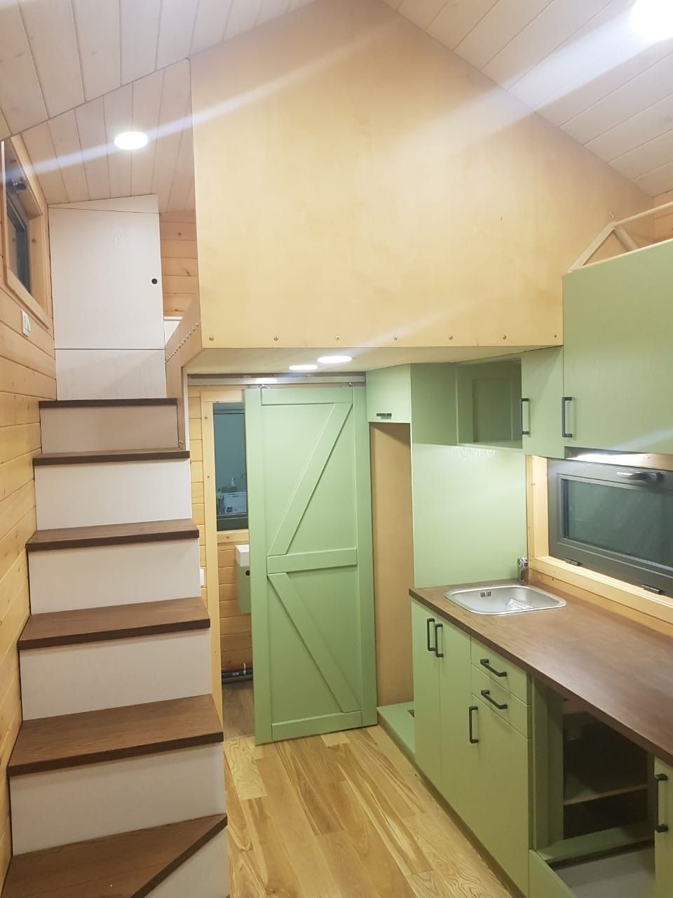 Sopraelevazioni in legno HEALTHY LIFE HOUSES & WHEELS HOUSES casa sulle ruote Italia Tour realizzata