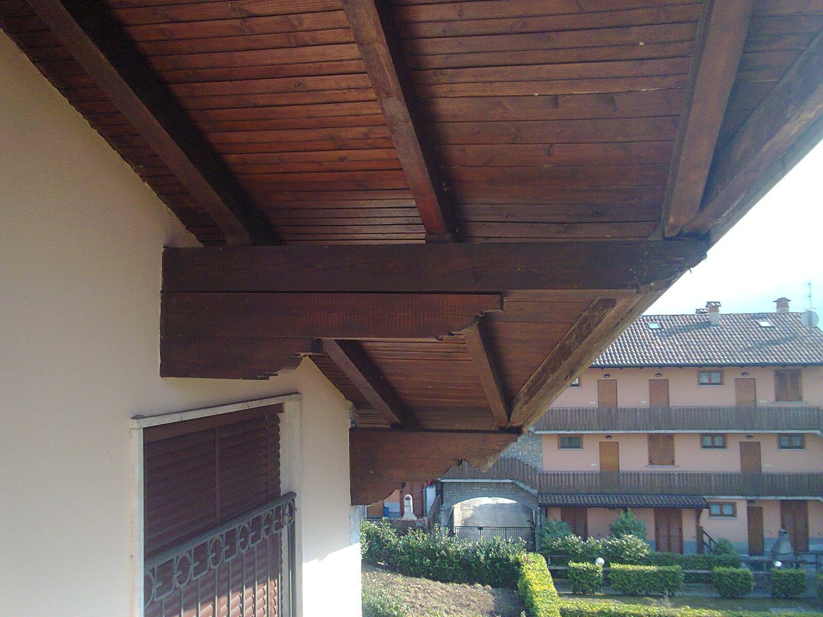 Case in legno BCL Tetto in legno massiccio Val Seriana 