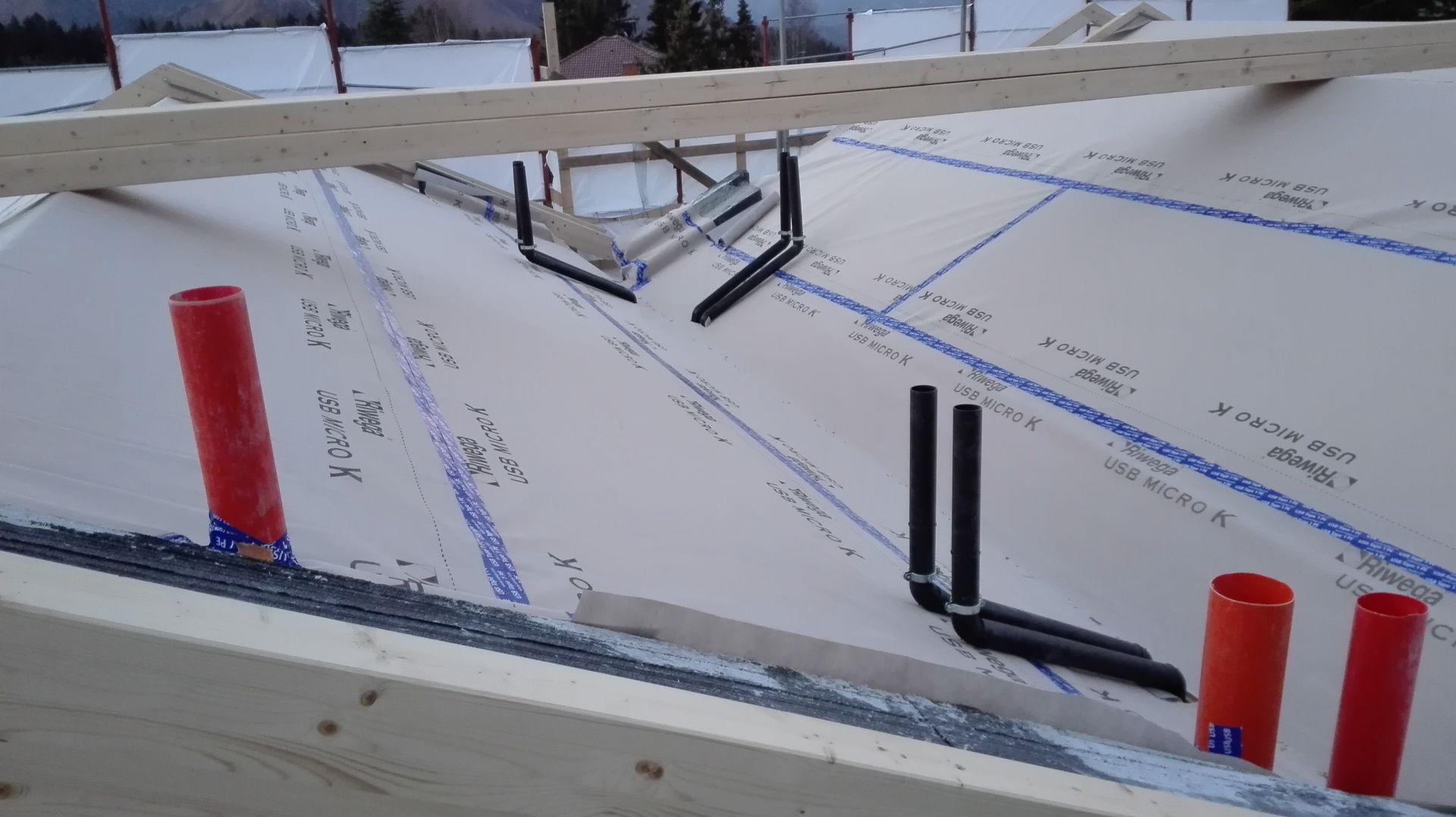 Sopraelevazioni in legno BCL Tetto legno lamellare cert FSC e PEC sbiancato 