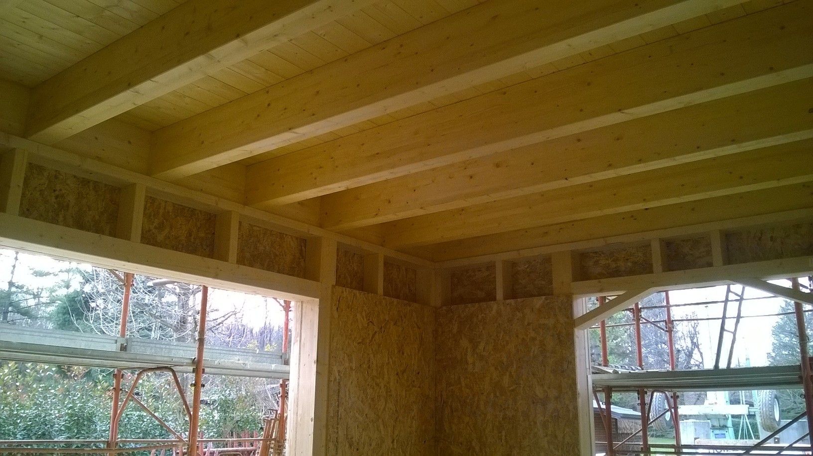 Sopraelevazioni in legno BCL Sopraelevazione a Telaio e Tetto in legno lamellare cert FSC e PEFC MI