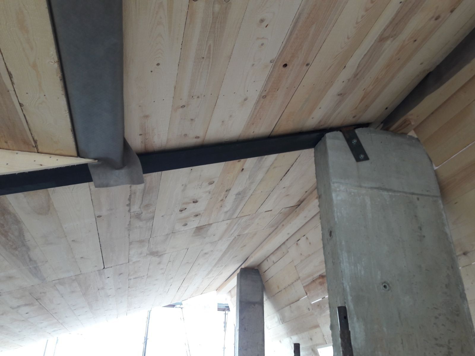 Sopraelevazioni in legno BCL Sopraelevazione a Telaio in Legno Lamellare cert FSC e PEFC  Bergamo