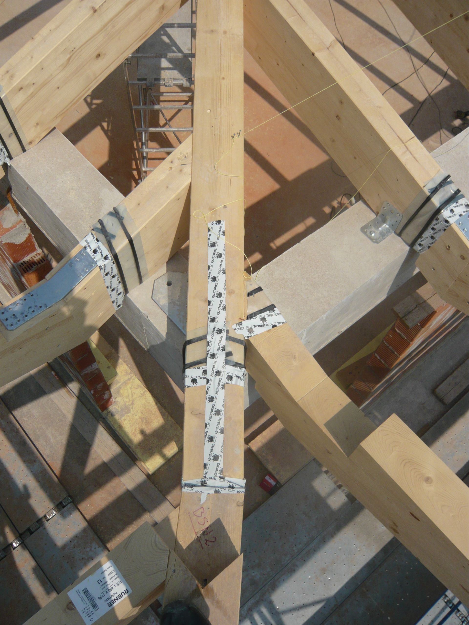 Chioschi e Gazebi in legno BCL Struttura Industriale Tetto in legno lamellare