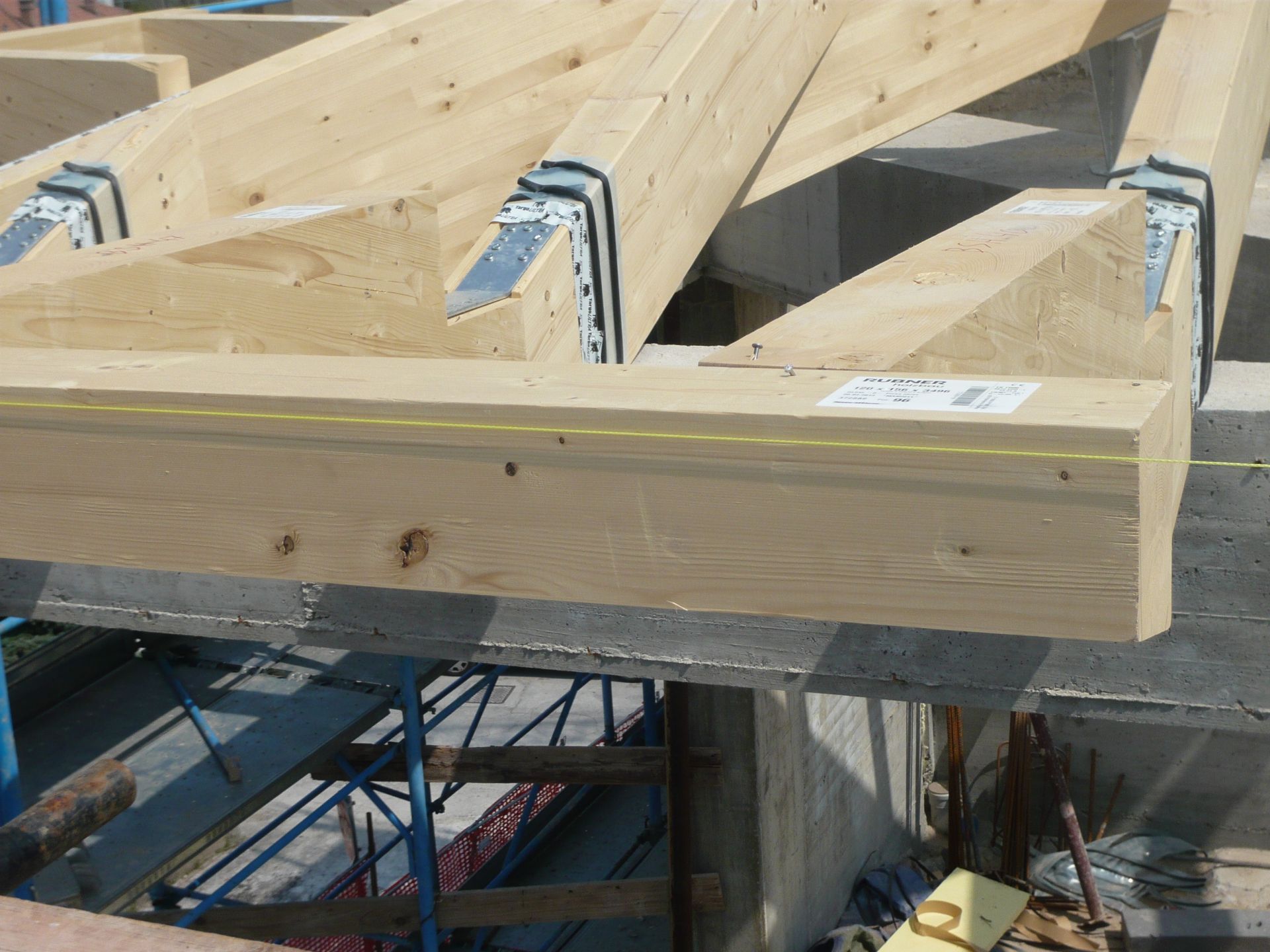 Chioschi e Gazebi in legno BCL Struttura Industriale Tetto in legno lamellare