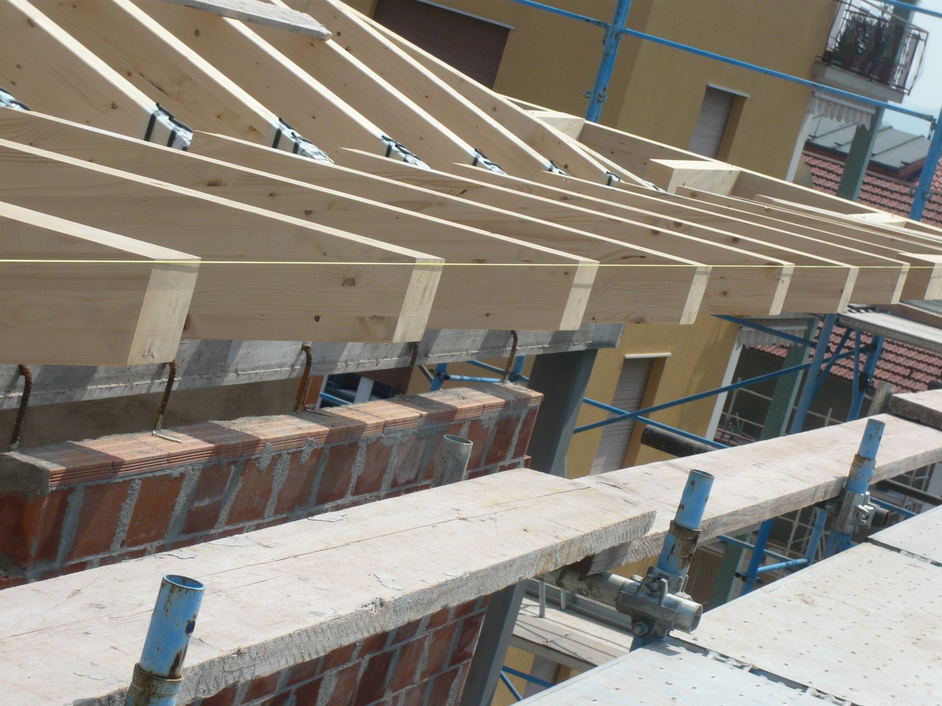 Chioschi e Gazebi in legno BCL Struttura Industriale Tetto in legno lamellare