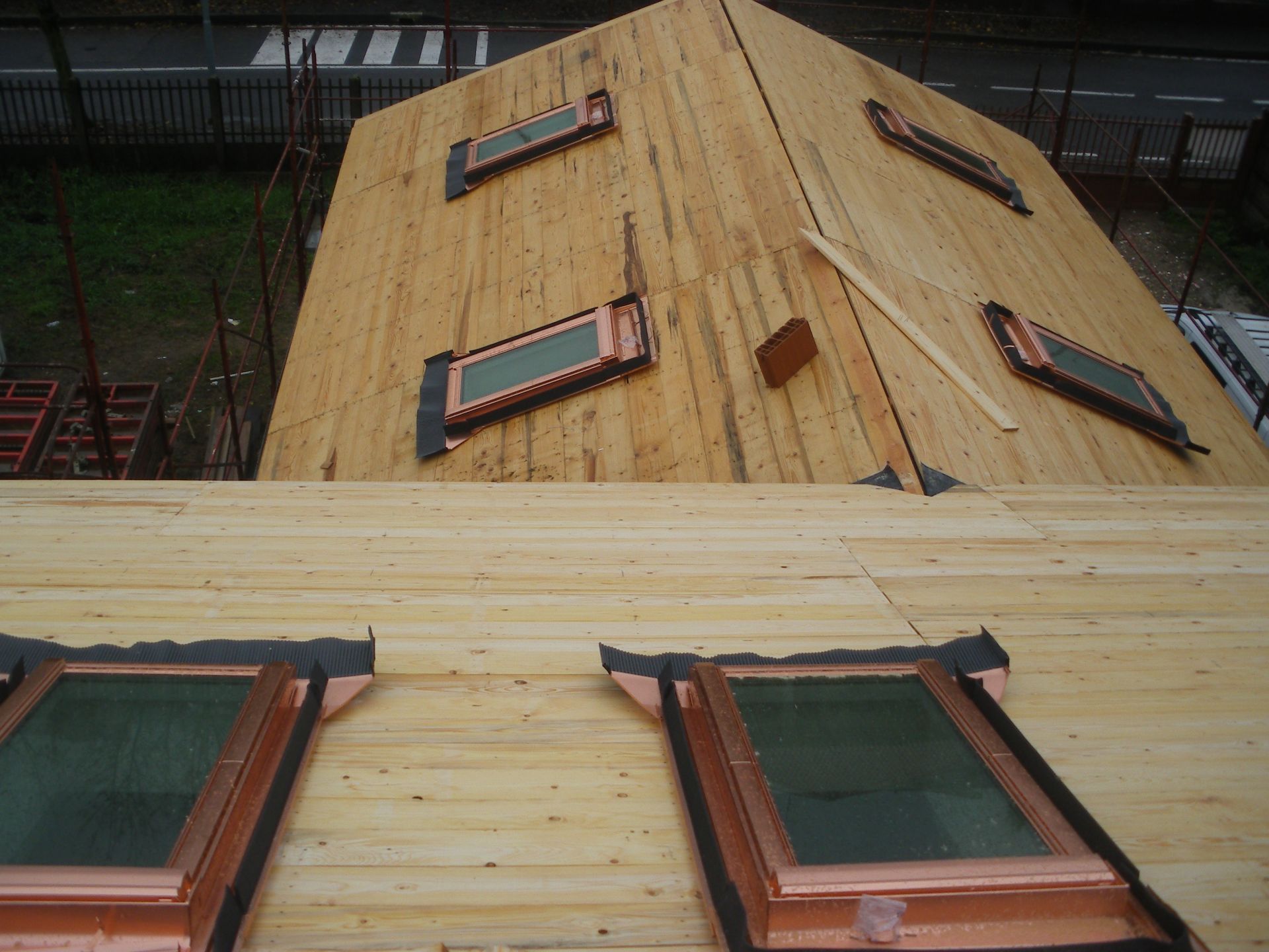 Chioschi e Gazebi in legno BCL Tetto Sbiancato in Legno Lamellare a Origgio