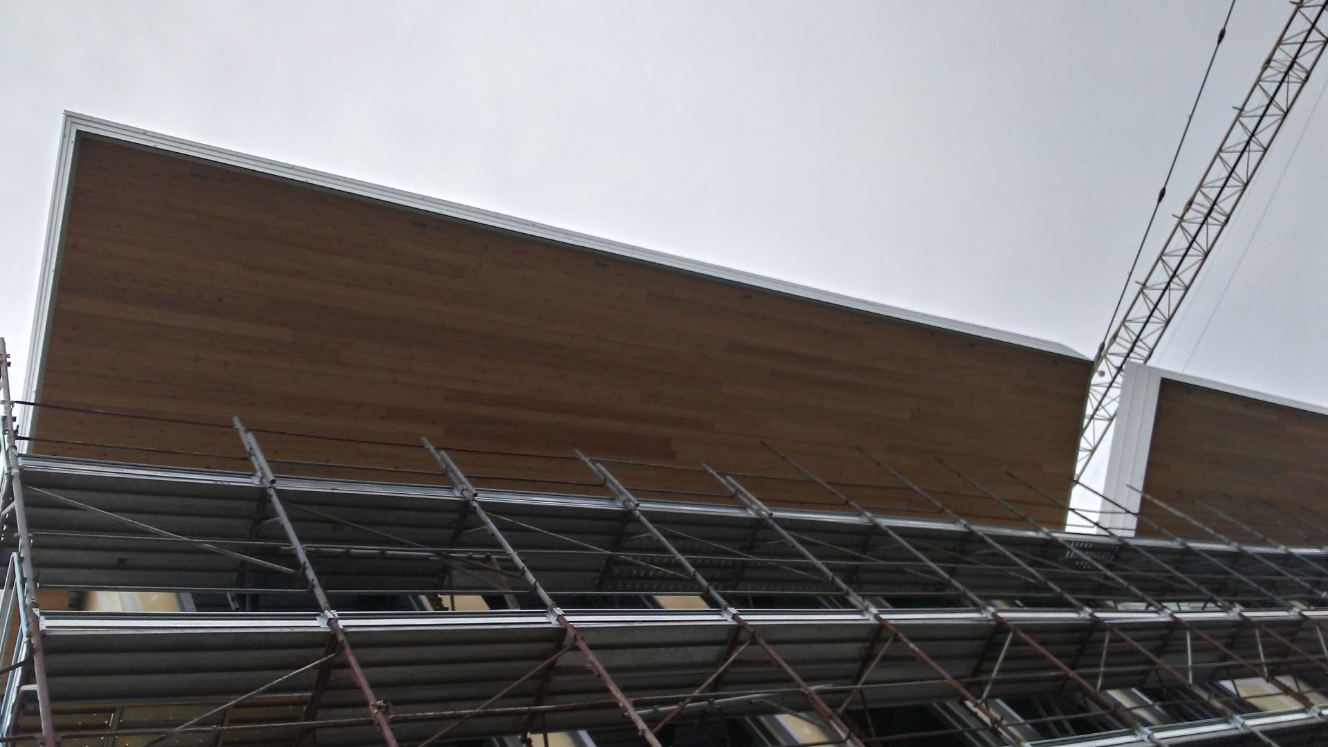 Chioschi e Gazebi in legno BCL Tetto a Scanzorosciate rivestito di Larice Siberiano