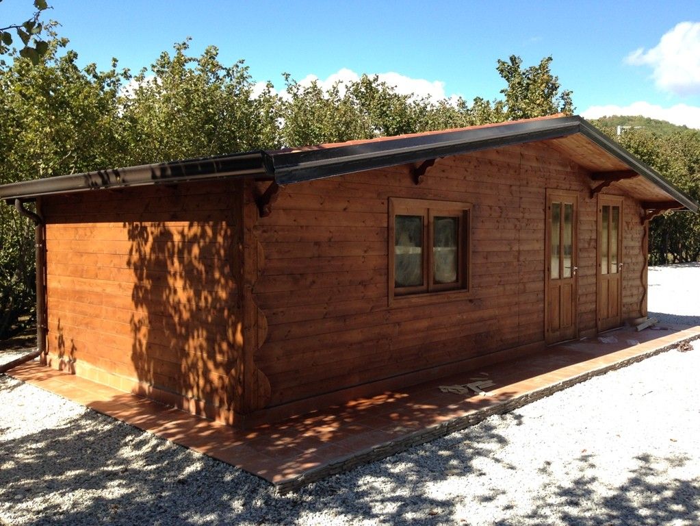 Case in legno Euroedilegno srl Casa con pareti e tetto coibentato 