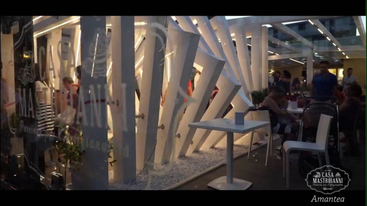 Strutture ricettive (hotel, villaggi) in legno Arlia Strutture in Legno Gelateria