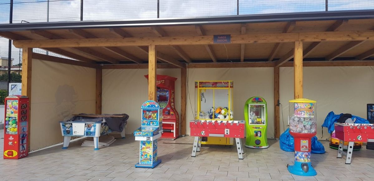 Chioschi e Gazebi in legno Wood planner Strutture per un centro sportivo