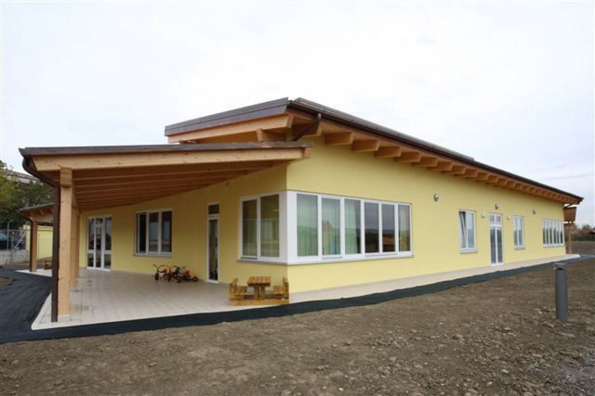 Edifici Pubblici (scuole, chiese) in legno RIKO-HISE srl - Arch. Daniele Bonzi Scuola Materna  - Modena 