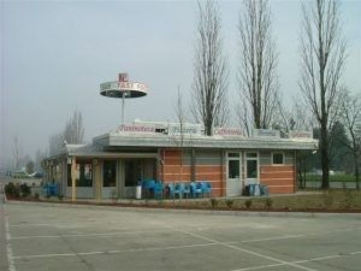 Strutture commerciali in legno RIKO-HISE srl - Arch. Daniele Bonzi Ristorante Scazza 