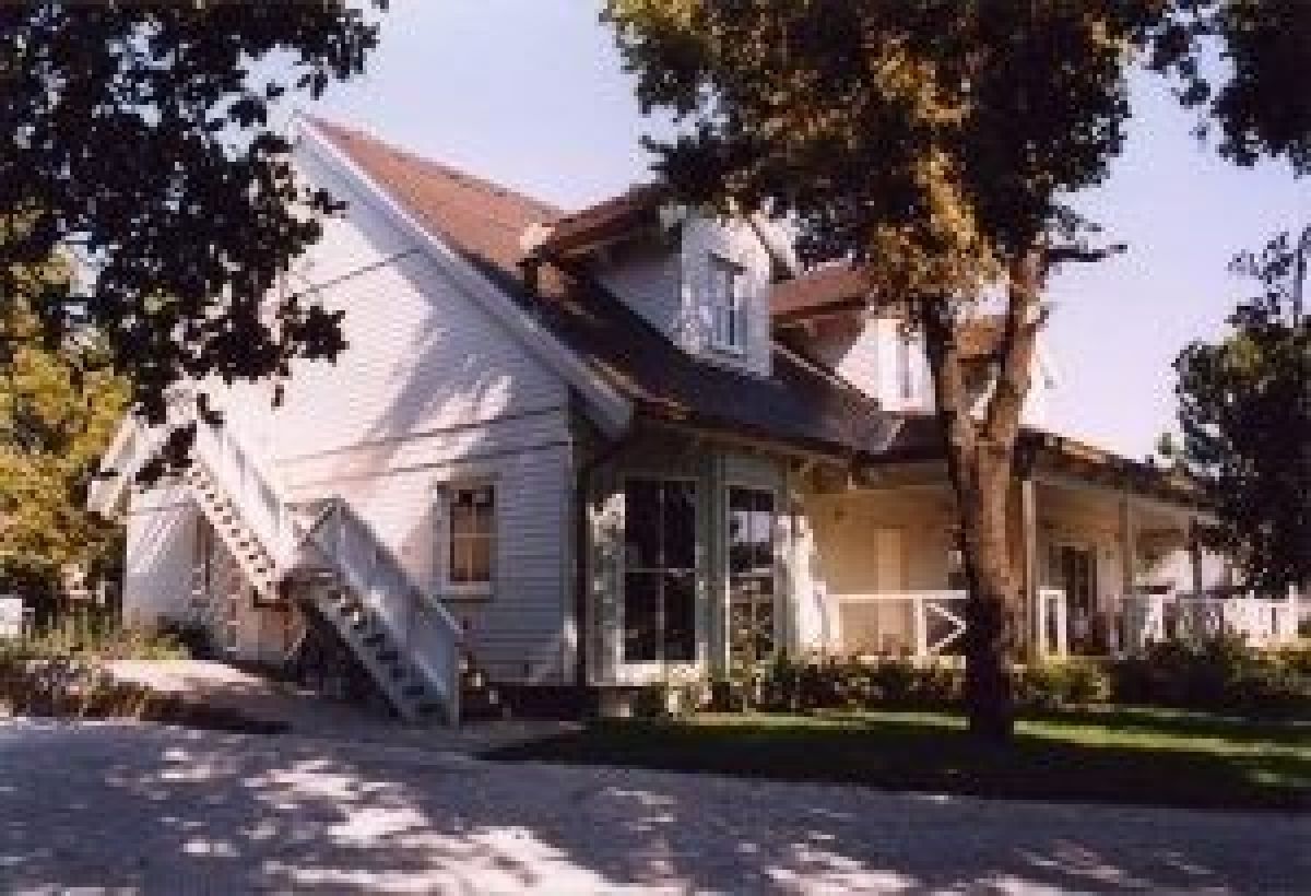 Strutture commerciali in legno RIKO-HISE srl - Arch. Daniele Bonzi Ristorante Faenza 