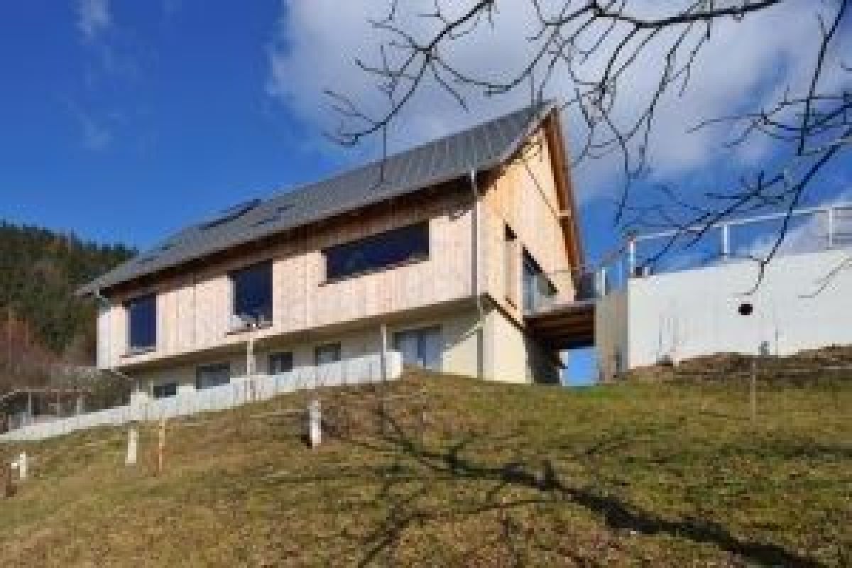 Case in legno RIKO-HISE srl - Arch. Daniele Bonzi IL GRANAIO RICOSTRUITO 