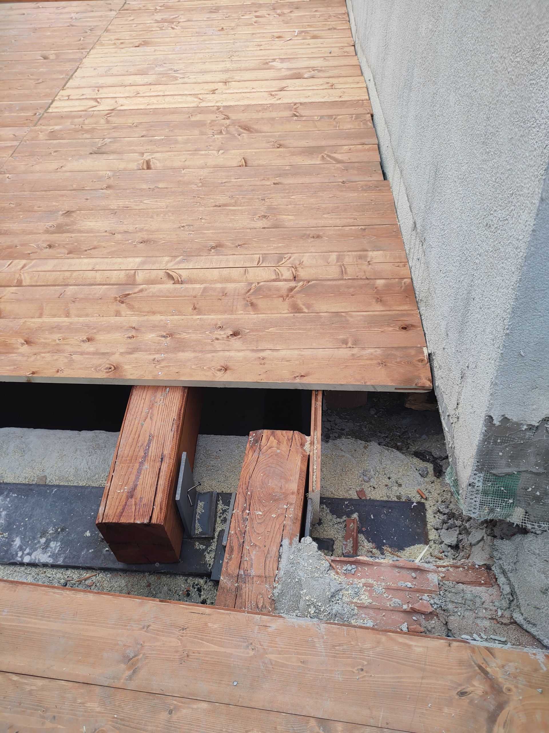 Progetto di riparazione aggregato inagibile in seguito a sisma del 2009 in abruzzo realizzato da Pasquale MOSCHELLA, a Casagiove