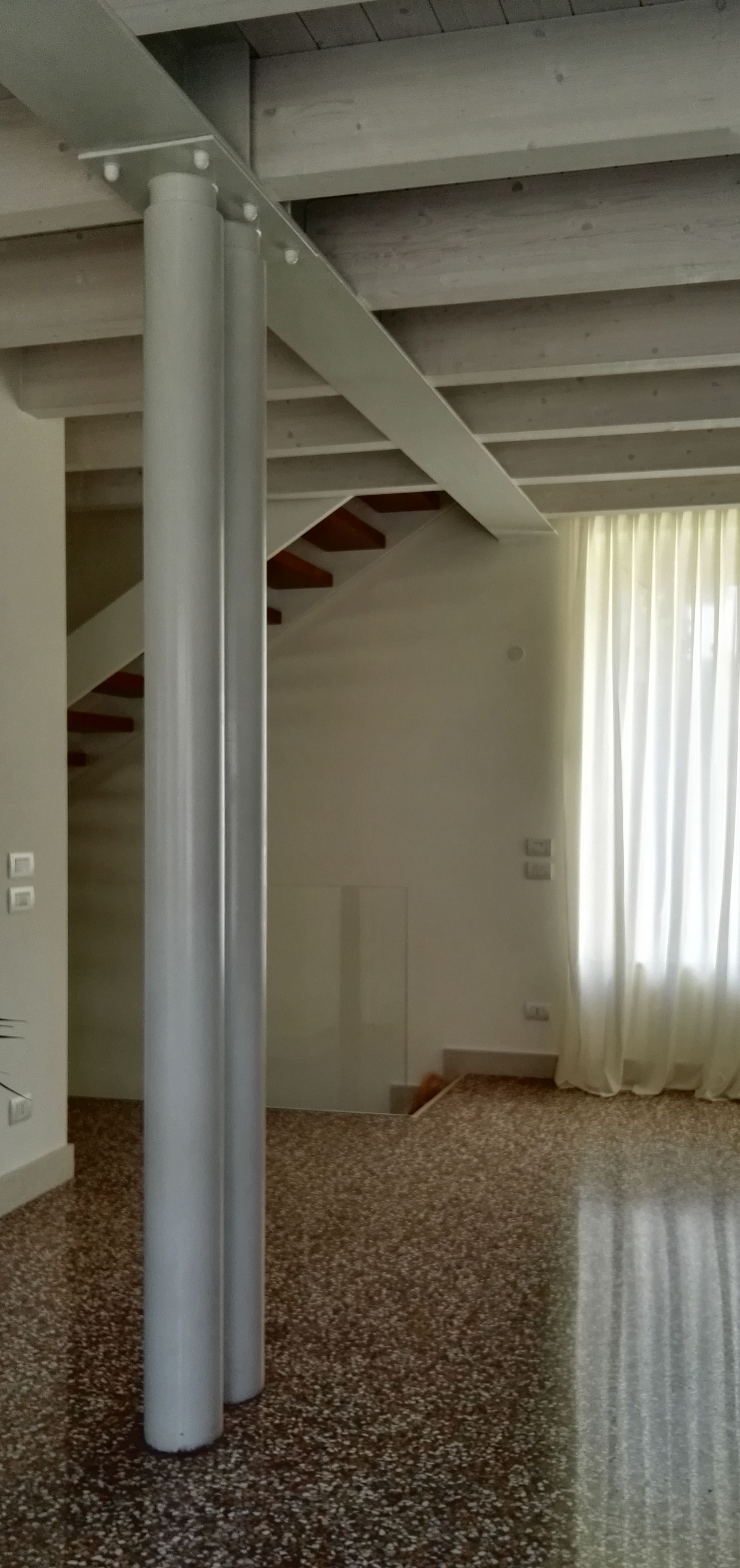 Casa bifamiliare - Zevio Verona realizzato da Orlando Lanza architetto, Assistenza tecnica a Verona