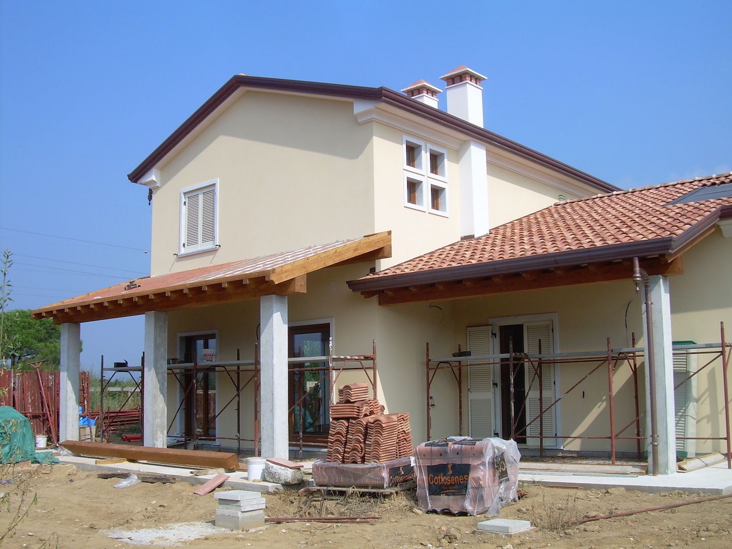 Progetto realizzato da Geom. DANIELE BOTTIGLIONI, Assistenza tecnica a Ortonovo