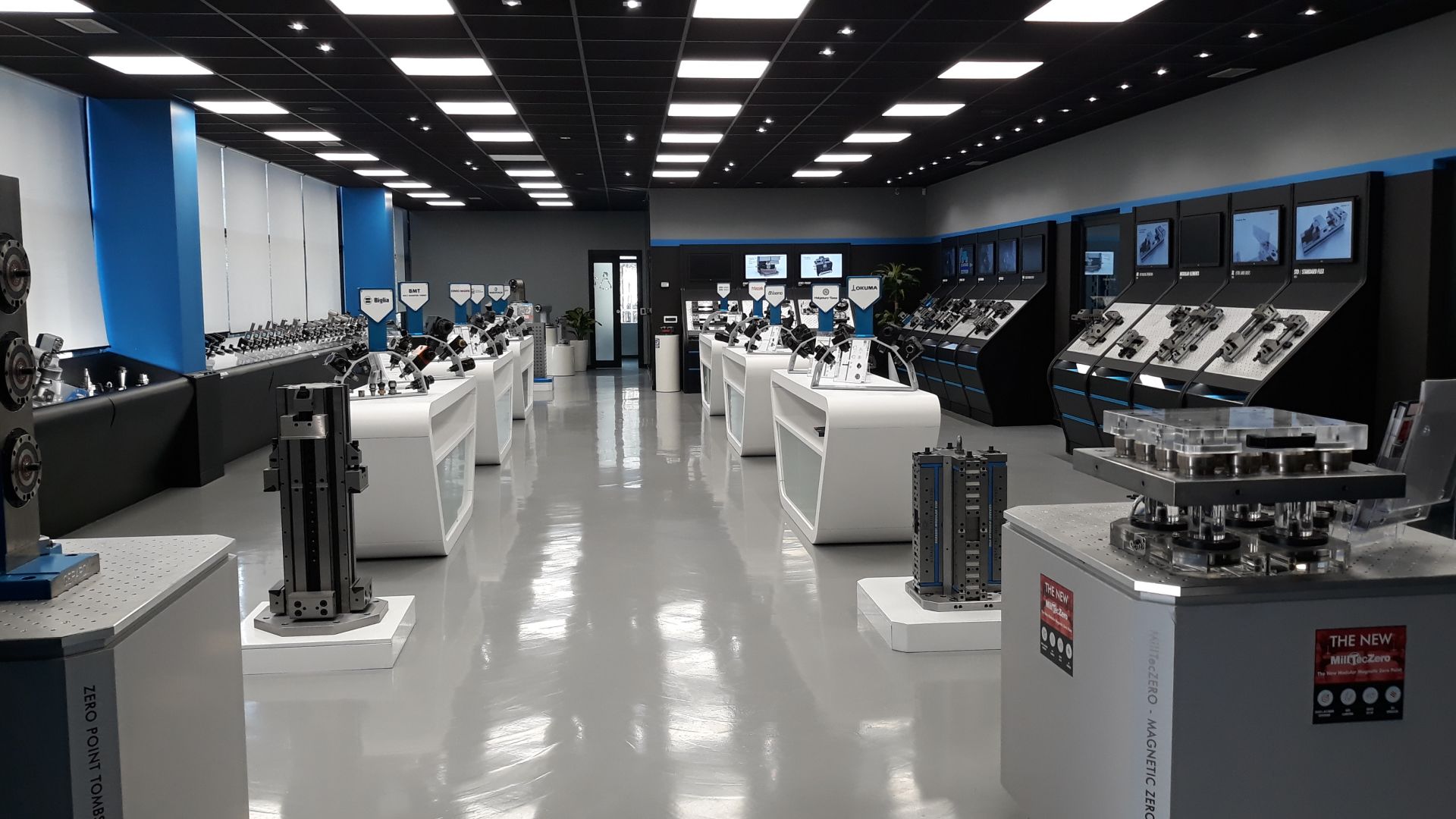 Complesso terziario a Lonate Pozzolo realizzato da Studio di Architettura Paolo Bertolotti, Progettazione architettonica a Busto Arsizio