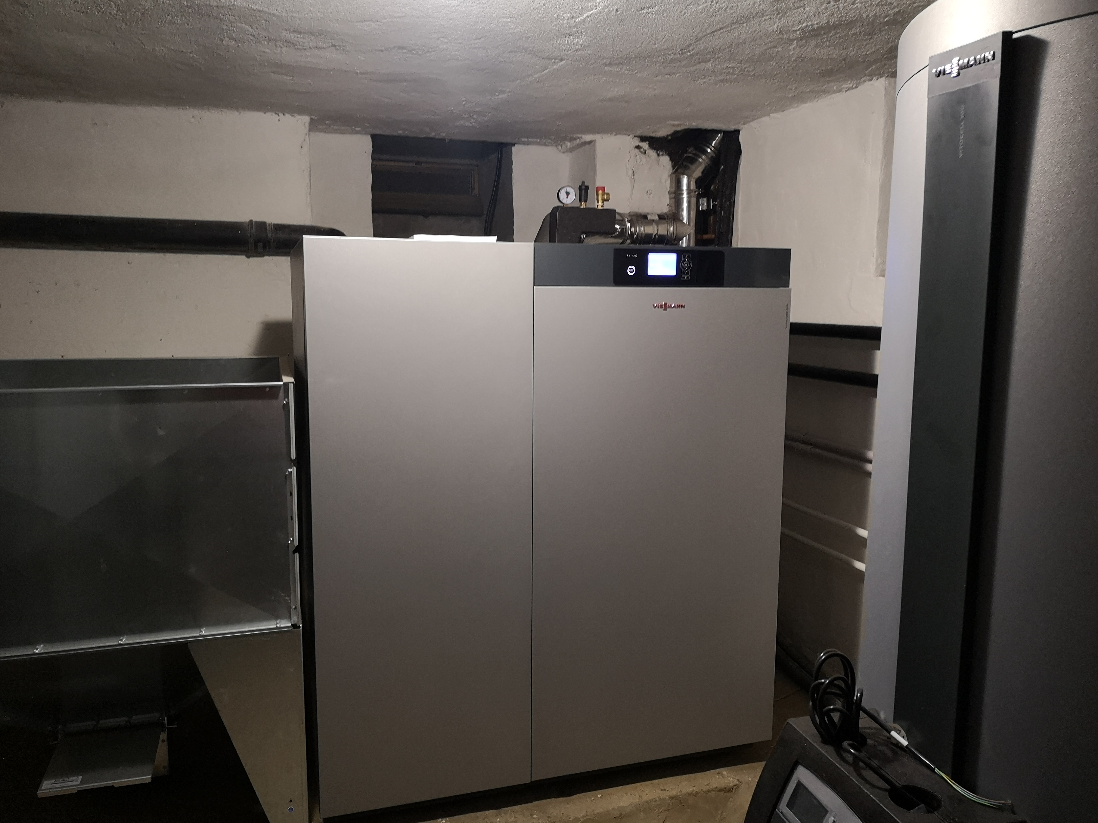 INSTALLAZIONI CALDAIE A PELLET  realizzato da F.P. IMPIANTI DI PAVESIO FABIO,  a Leinì